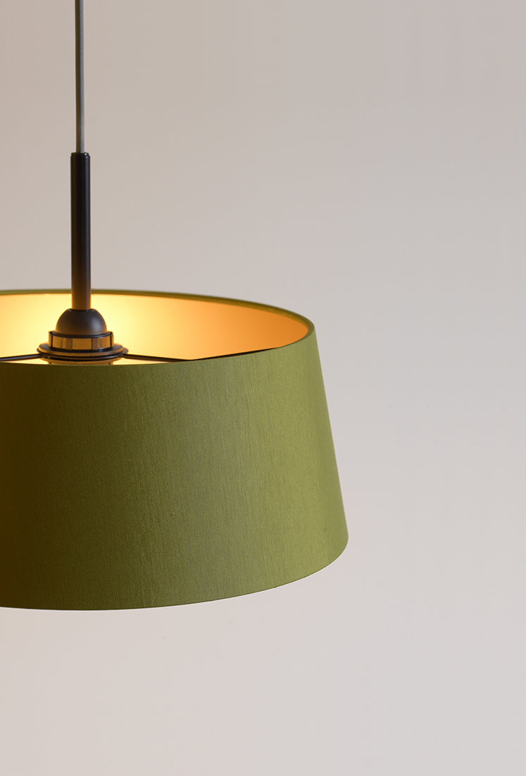 LEA P pedant lamp as open E27 version in olive.